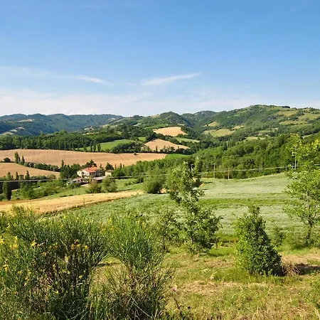 アパート 2 Bedroom Cozy In フォリーニョ