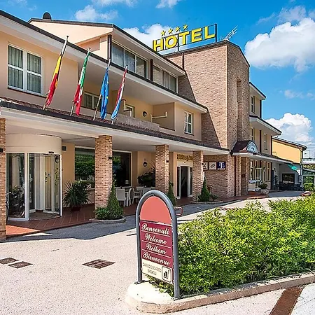 2 Bedroom Cozy In * フォリーニョ