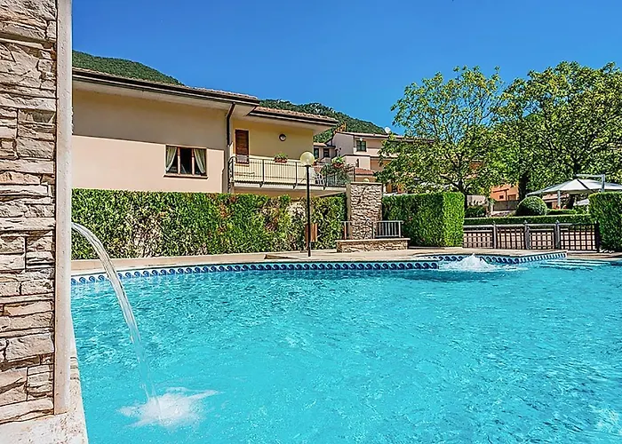 2 Bedroom Cozy In Apartamento *